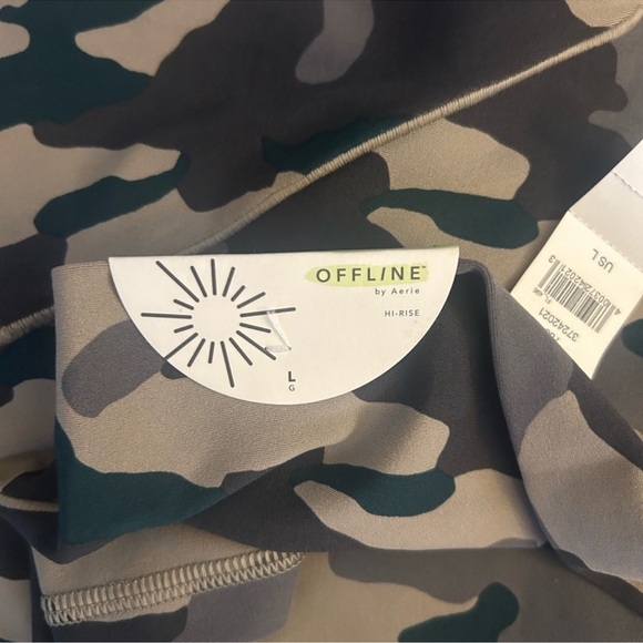 Aerie Large Offline Real Me 7/8 Camo Leggings NWT - Picture 10 of 12